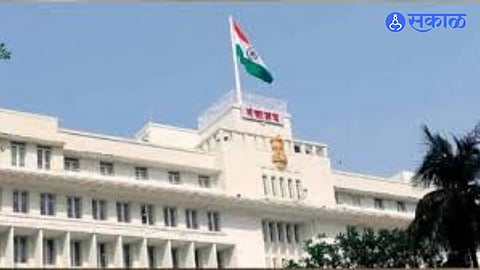 Disciplinary Action: 15 Officers, Including 10 from Pune, Face Forced Leave