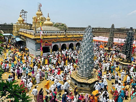 भंडारा-खोबऱ्याच्या उधळणीत खंडोबाची यात्रा