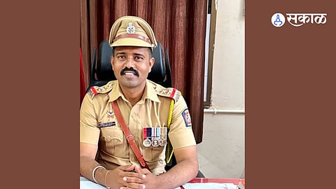 Valour in Gadchiroli: API Sangameshwar Biradar Honored with C-60 Service Medal