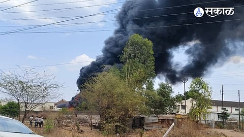 Massive Fire Near Alandi: Jal Jeevan Mission Pipes Worth Lakhs Destroyed