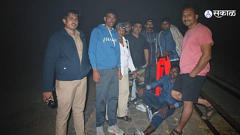 Sunset Trip Turns Dangerous at Sinhagad; Rescue Team Saves Tourist from Gorge