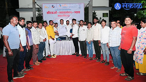 40 Kanjarbhat Families in Bhandgaon Receive Caste Certificates
