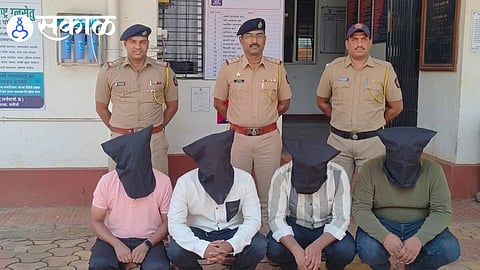 tourist family assaulted at Aare beach Ratnagiri
