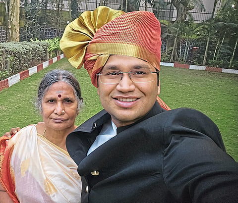 मदर्स डे जिल्हाधिकारी