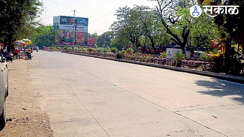 road empty by summer heat