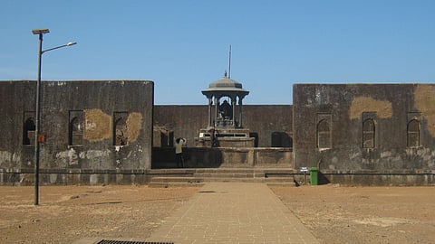 Historic Rajsadar Restoration Begins at Raigad Fort