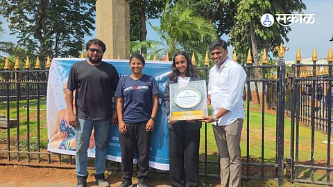 Aquatics Record: 13-Year-Old Vidhi Bhore Conquers 42 Km Open Water Swim