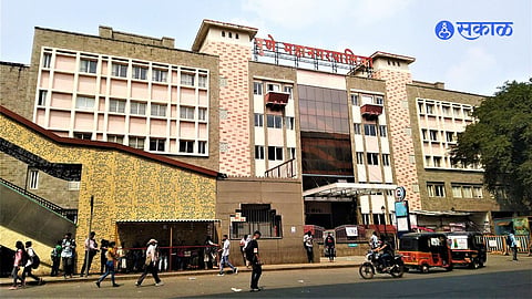 Ram Ganesh Gadkari statue