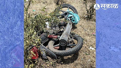two wheeler bolero accident