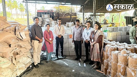 Jaggery Seized in Daund