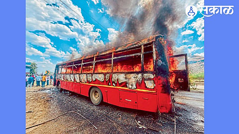 Burning ST Bus