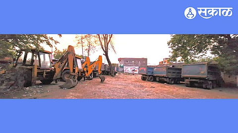 police crime on tipper and jcb