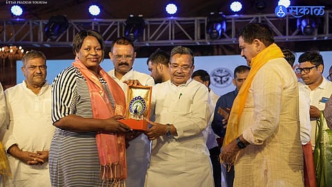 Pink Meenakari of Kashi Captivates International Visitors at BRICS Summit Events