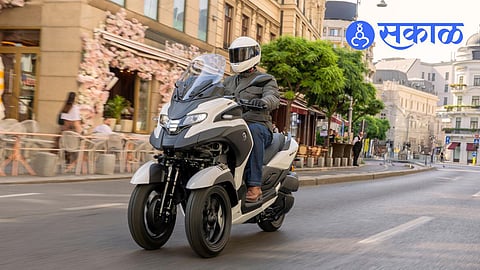 Yamaha Tricity 300: First Look at Built-in Airbag System