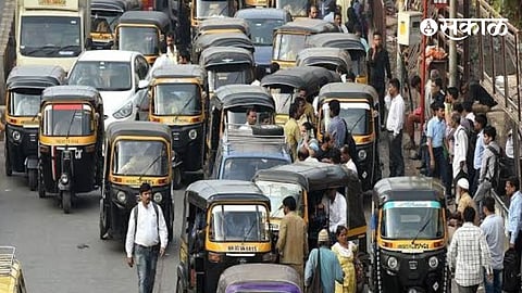 Mumbai BEST Bus Strike Rickshaw drivers exploit passengers