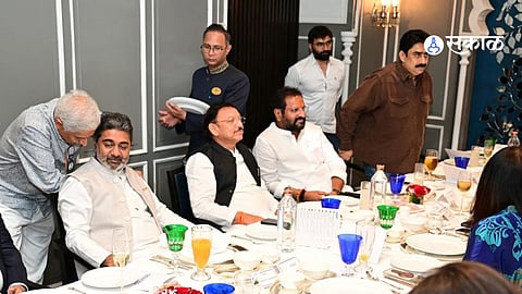 Shiv Sena Rebel MPs' First Meeting Photo Surfaces, Sparks Political Buzz