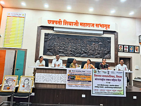 पथविक्रेत्यांना पंतप्रधान स्वनिधीचे वितरण