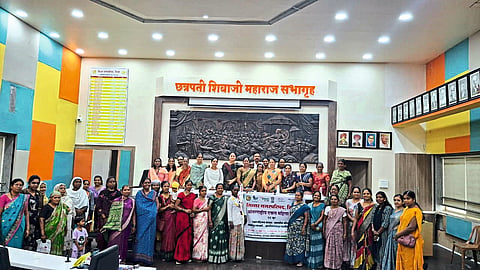 सिन्नर नगरपरिषदेत 
एकल महिलांचा सन्मान
