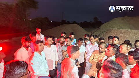 MLA Prashant Bamb conducts surprise raid on illegal sand mining in Gangapur taluka