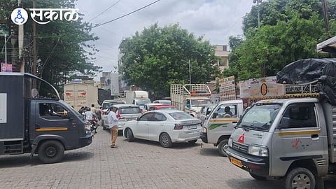 Alandi Traffic Issue