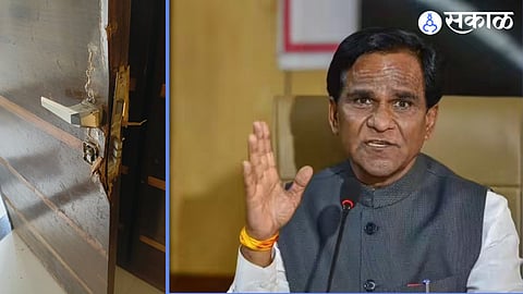 attempt theft in Raosaheb Danves Bungalow