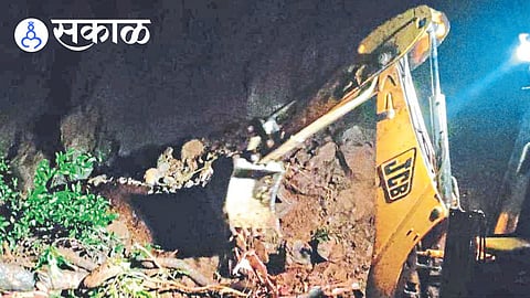 Devgad Nipani road closed after landslide
