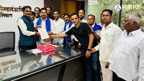 All India Panther Sena demanded priority employment for Bahujan and local youth in Raigad industries, MIDC, logistics, and tourism sectors.