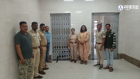 Forest Department Rescues Injured Leopard from Kaleshwari Ghat in Satara
