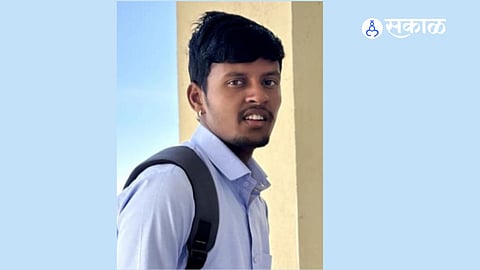 A 20-year-old engineering student was found dead at his residence in Lamboti village of Mohol taluka, Solapur district.