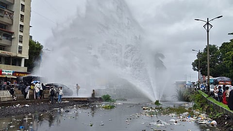 Lakhs of Litres of Water Lost After Pipeline Bursts on Katraj-Kondhwa Road