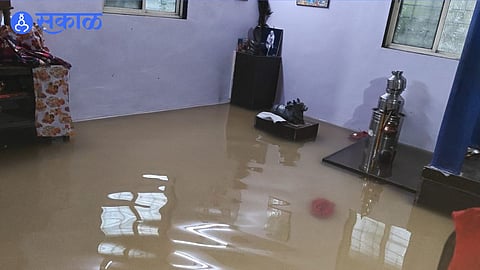 Khadaki  rain water in home