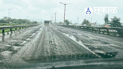 Pune Bengaluru Highway dangerous potholes