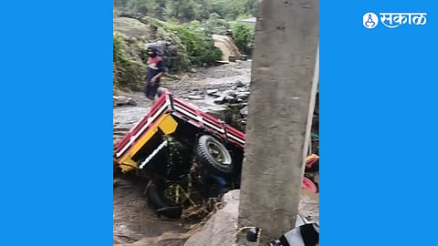 Flood Fury in Pimpalgaon Ghode: 150 Chickens Swept Away, House Partially Destroyed