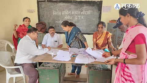 Authorities stated that teachers were required to remain present in schools despite students being granted a holiday due to heavy rainfall.