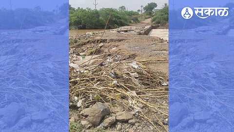 Bridge Over Vel River in Talegaon Dhamdhere Collapses