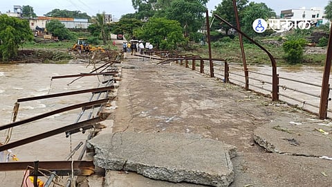 The Narayangaon–Warulwadi bridge has been closed after severe flood damage, causing inconvenience to students and local residents.