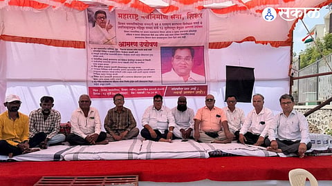 MNS leader Mahibub Sayyed launched a hunger strike against the Shirur Municipal Council over alleged irregularities in solid waste management.