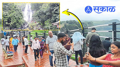 Amboli waterfall crowd today