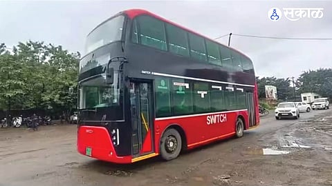 double decker bus