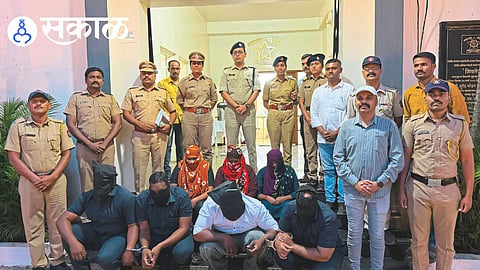 Vardhangad fake police checkpoint