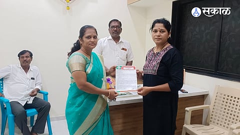 Panchayat Samiti member Jayshree Kavchale has warned of intensified protests if police and the Excise Department fail to stop illegal liquor sales.