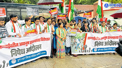 Student Lathi Charge Sparks Protest in Pune; Congress Targets Modi Government