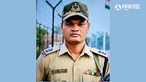 His sacrifice has left his native village Marartola and Kurkheda taluka mourning.