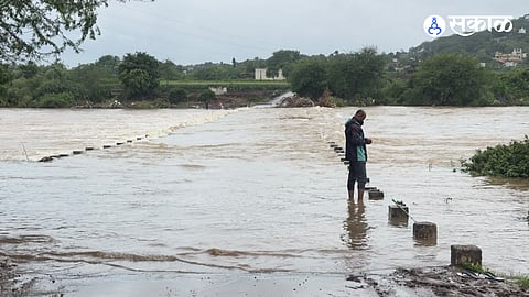 Kharpudi Budruk Khurd bridge submerged due to Bhima River flood after Chaskaman Dam water release