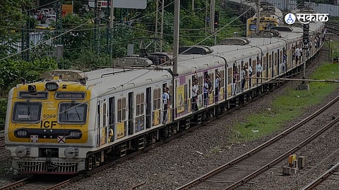 Mumbai Local Train Blast Sound at Vile Parle Station :