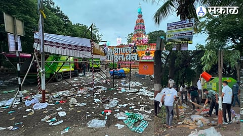 Vitthal Ban Dalimb cleanliness drive by 160 volunteers collected 6 ton garbage in two hours