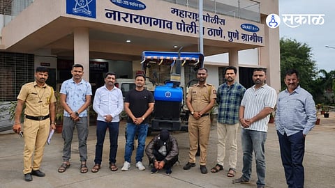 narayangaon police arrested baliram jalindar tambe beed accused for stealing farmer tractor from pargaon tarfe ale junnar cctv investigation
