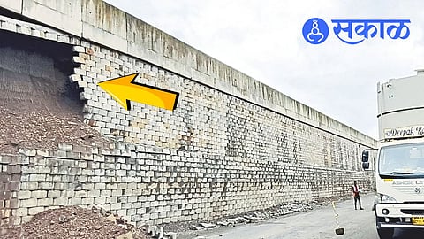 Nipani flyover wall collapse