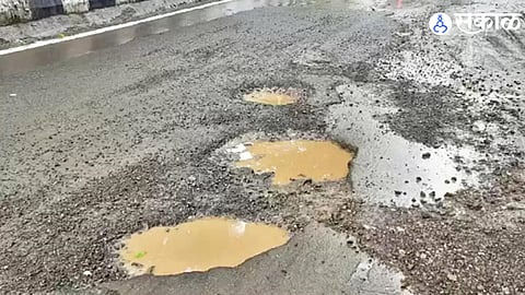 Heavy rains have left Pune roads riddled with potholes, causing severe traffic congestion, slowing daily commutes and increasing the risk of accidents across the city.