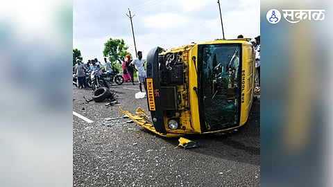 Wardha Road Accident